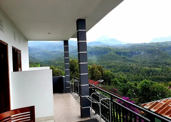 One Homestay And Warung